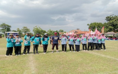 Srikandi Guru SMPN 2 Pangkah Raih Juara 3 Bersama Gobak Sodor HUT PGRI